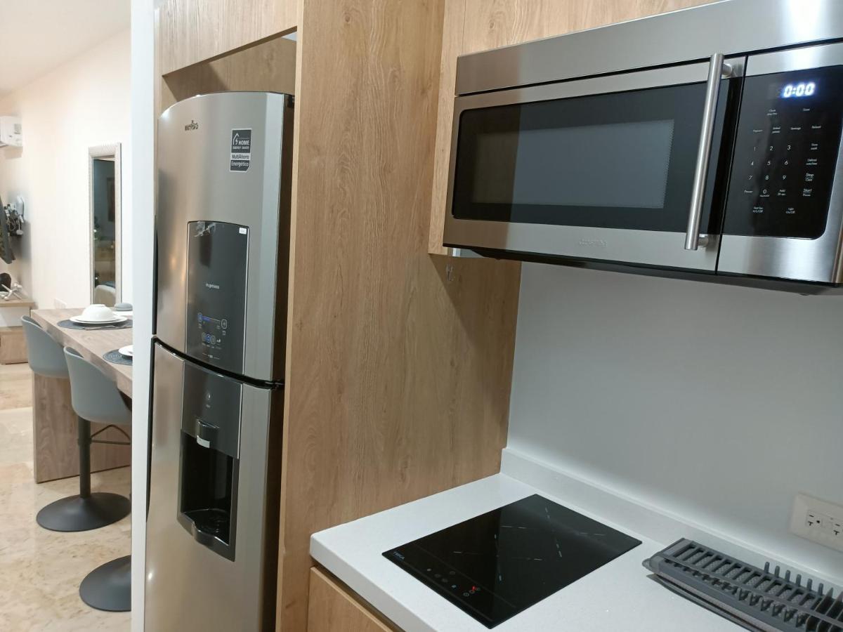 Luxury Suites , Calle 14Th Плая-дель-Кармен Экстерьер фото