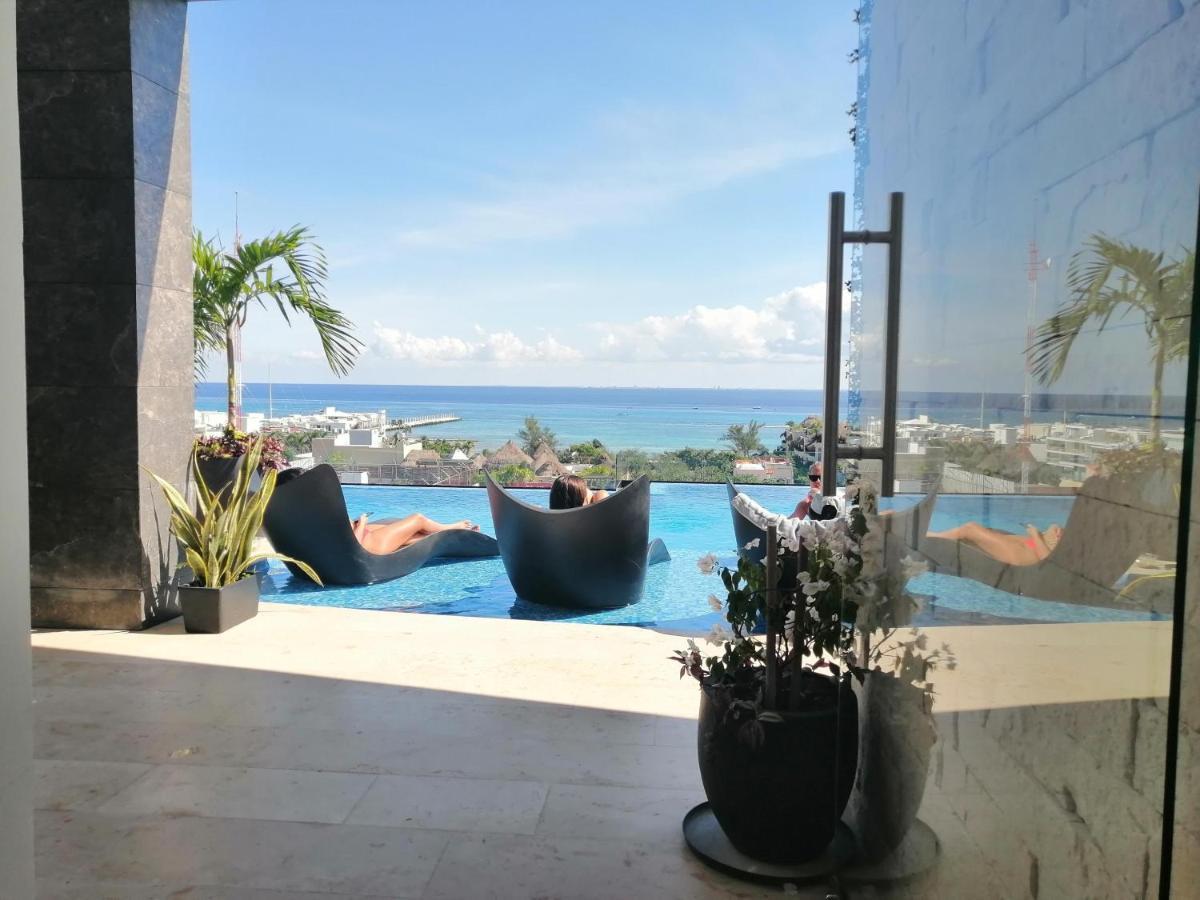Luxury Suites , Calle 14Th Плая-дель-Кармен Экстерьер фото